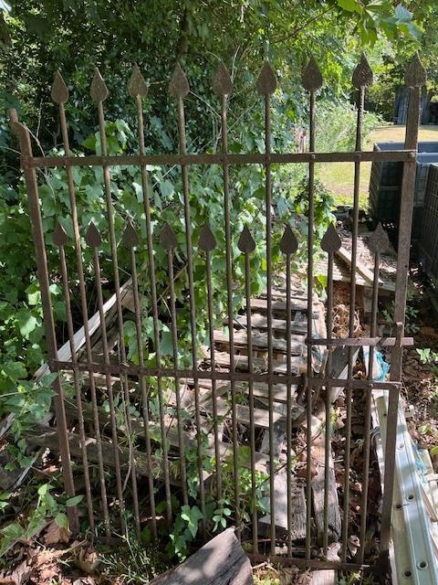 vol ijzeren gesmeed rustiek hek/poort, Tuin en Terras, Tuinhekken en Hekwerk, Gebruikt, Spijlenhekwerk, IJzer, Met poort, Ophalen