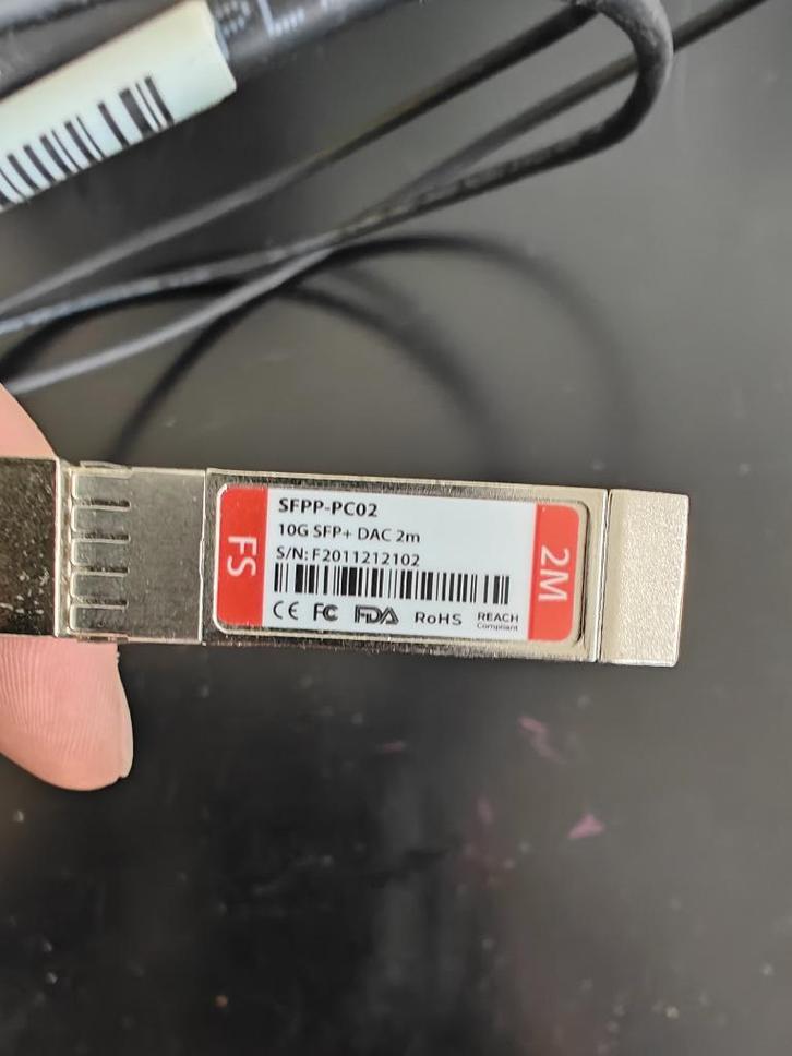 10Gbps glasvezelkabel 2m, Computers en Software, Pc- en Netwerkkabels, Zo goed als nieuw, Ophalen of Verzenden