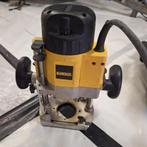 Dewalt bovenfrees DW 626, Doe-het-zelf en Bouw, Ophalen, Gebruikt, Bovenfrees, Dewalt