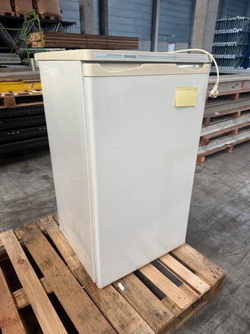 Ijskast 25 euro beschikbaar voor biedingen