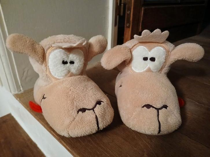 NIEUWE WOODY pantoffels zachte fluffy fleece - NP €34.95, Kinderen en Baby's, Babykleding | Schoentjes en Sokjes, Nieuw, Jongetje of Meisje