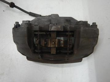 Mercedes-Benz C-Klasse W205 Remklauw Links-Voor A0114219798 beschikbaar voor biedingen