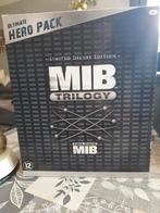 Men in black trilogy met collecters item, Ophalen of Verzenden, Zo goed als nieuw, Beeldje, Replica of Model