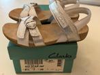 Sandales Clarks NEUVES fille pointure 26, Kinderen en Baby's, Kinderkleding | Schoenen en Sokken, Schoenen, Nieuw, Autre, Verzenden