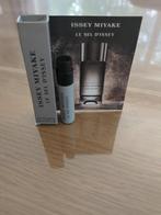 Issey Miyake ' Le sel d'issey ' staaltje., Ophalen of Verzenden, Zo goed als nieuw
