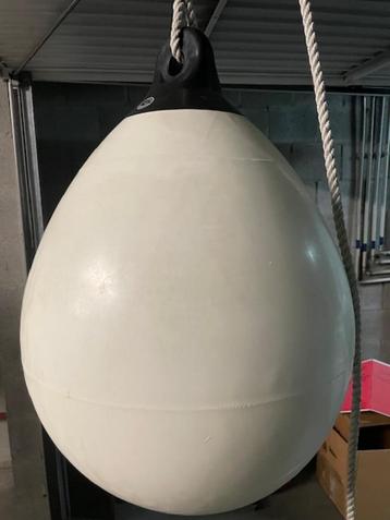 stootwillen/bolfenders beschikbaar voor biedingen