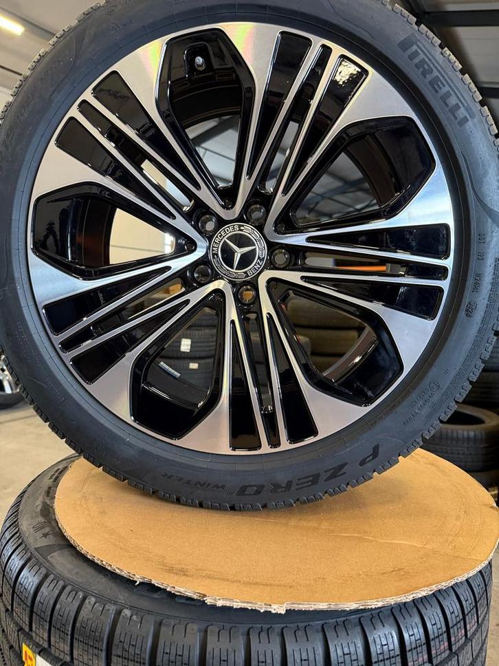 orig. 19" mercedes benz e-klasse w214 winterset a2144012300, Auto-onderdelen, Banden en Velgen, Banden en Velgen, Winterbanden