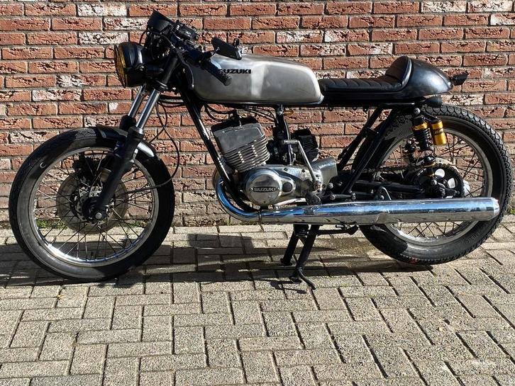 Suzuki GT 250 1976 inruil bespreekbaar, Motoren, Motoren | Oldtimers, Overig, 2 cilinders, Ophalen