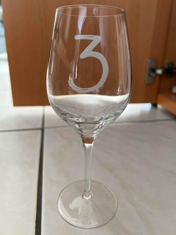 Glas 3 Fonteinen beschikbaar voor biedingen