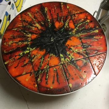 Retro salontafel- overdekt met lagen glazuur-diameter80-get. beschikbaar voor biedingen