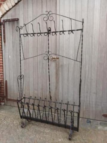 Prachtige originele smeedijzeren portemanteau// kapstok  beschikbaar voor biedingen