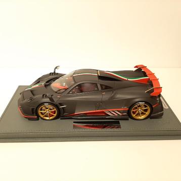 Pagani Imola full carbon 1/18 BBR nieuw