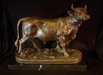 TAUREAU EN BRONZE AVEC CACHET EN BRONZE SIGNÉ L.BONHEUR