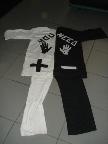 verkleedkledij : zwart-wit, uniek exemplaar voor volwassene beschikbaar voor biedingen