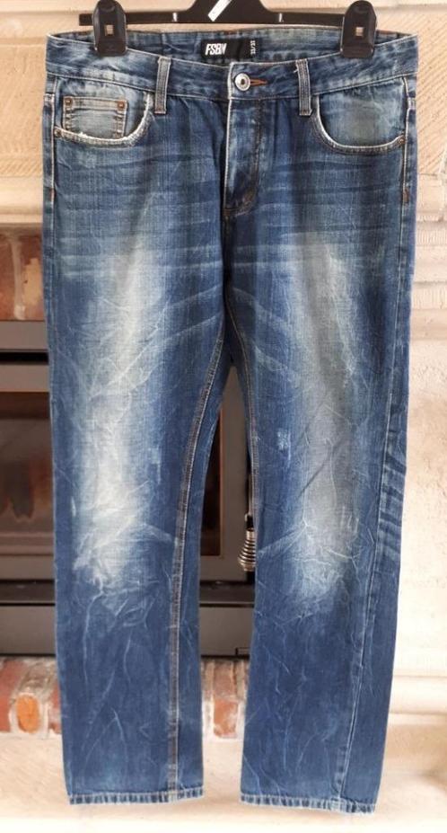 Homme - Jeans Fishbone - taille 33L32 - bleu d'occasion, Vêtements | Hommes, Jeans, Porté, W33 - W34 (confection 48/50), Bleu