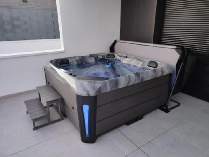 Jacuzzi onderdelen: & herstelling jets Pompen Filters..etc, Tuin en Terras, Zwembad-toebehoren, Nieuw, Zwembadpomp, Ophalen of Verzenden