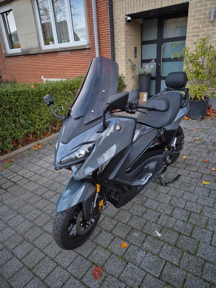 Yamaha T-Max Tech Max 560, Fietsen en Brommers, Scooters | Yamaha, Zo goed als nieuw, Benzine, Ophalen
