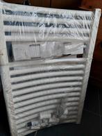 Vasco radiator 69x45 cm, Comme neuf, Radiateur, Enlèvement