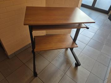 Bureau beschikbaar voor biedingen