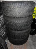 Winterbanden 225/55 R16, Auto-onderdelen, Banden en Velgen, Ophalen, Winterbanden, Band(en)