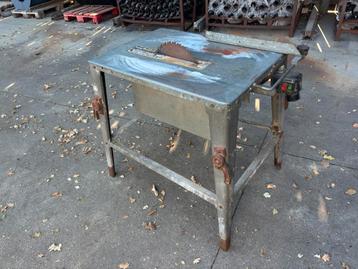 Zaagmachine zaagtafel tafelzaag hout zaag brandhout beschikbaar voor biedingen