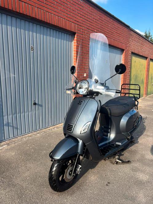 AGM VX50 Scooter | A-klasse, Fietsen en Brommers, Scooters | Overige merken, Zo goed als nieuw, Klasse A (25 km/u), Benzine, Ophalen of Verzenden