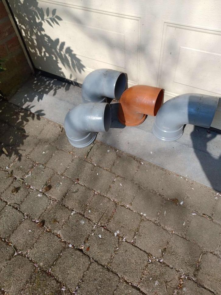 PVC hulpstukken: bochten, TEE, Reducties enz., Doe-het-zelf en Bouw, Buizen en Afvoer, Nieuw, Bochten, PVC, Minder dan 2 meter