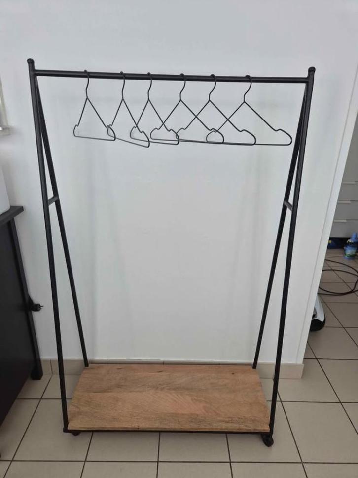 Maisons du Monde ijzeren kapstok, Huis en Inrichting, Woonaccessoires | Kapstokken, Zo goed als nieuw, Staande kapstok, Metaal