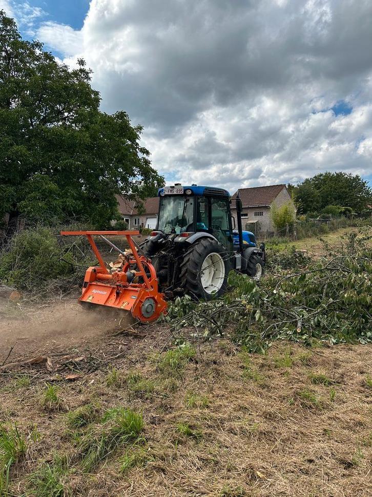 Klepelmaaien & opkuis overwoekerde terreinen., Diensten en Vakmensen, Tuinmannen en Stratenmakers