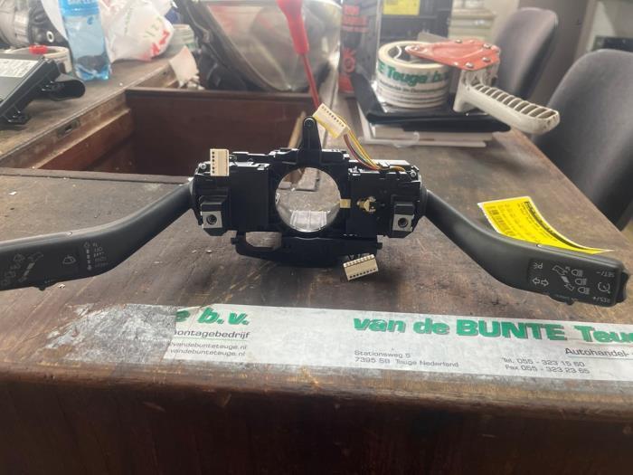 Commutateur combi colonne de direction d'un Volkswagen Golf, Autos : Pièces & Accessoires, Tableau de bord & Interrupteurs, Volkswagen