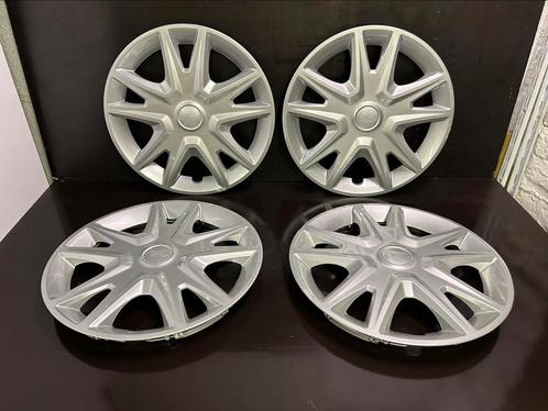 4 Ford fiesta Ka transit b-max focus 15" wieldoppen, Auto diversen, Wieldoppen, Zo goed als nieuw