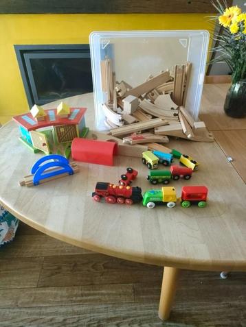 Treinspoor kinderen hout met Brio treinen, Ophalen, Zo goed als nieuw, Overige typen