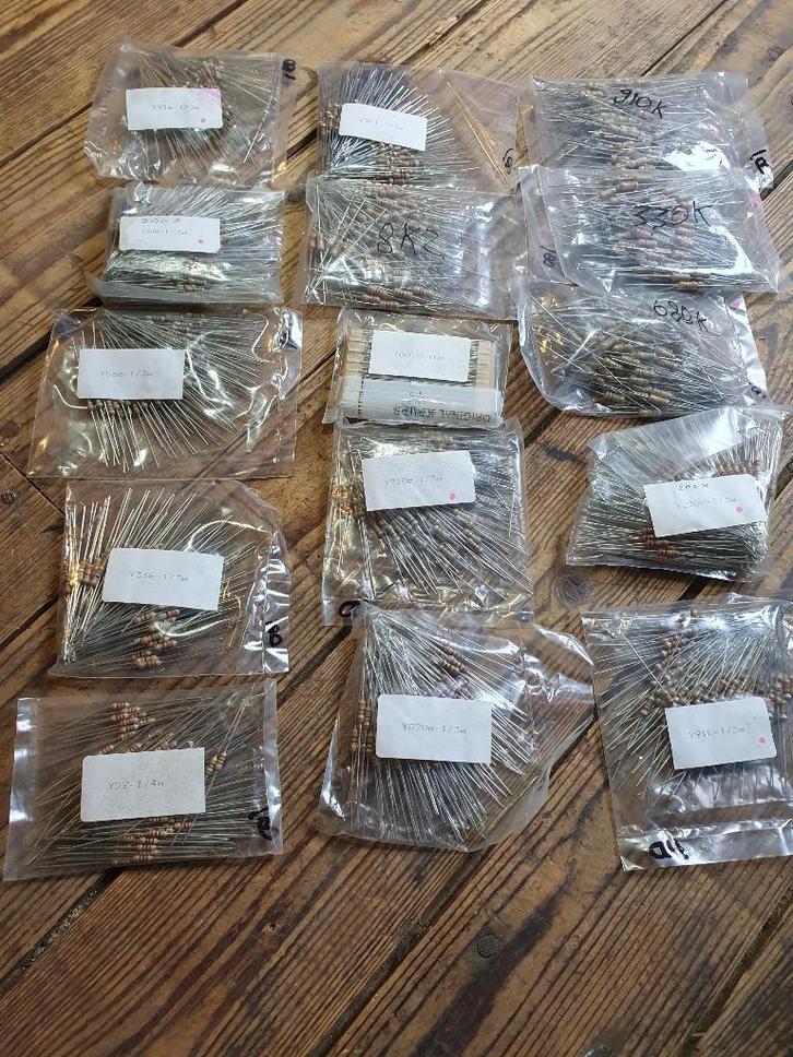 Weerstanden assortiment, Hobby en Vrije tijd, Elektronica-componenten, Zo goed als nieuw, Ophalen