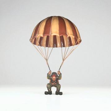 Vintage 70s Parachuting Clown beschikbaar voor biedingen