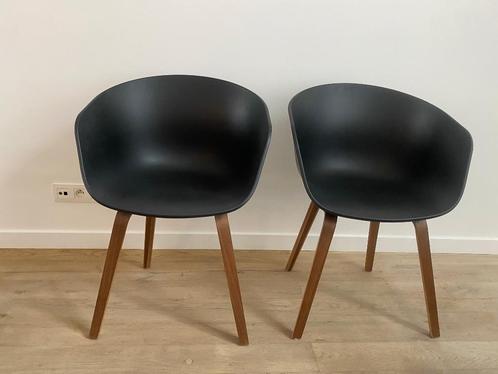 8 stoelen- 4 vitra - 2 hay - 2 hkliving, Huis en Inrichting, Stoelen, Zo goed als nieuw, Vijf, Zes of meer stoelen, Hout, Kunststof