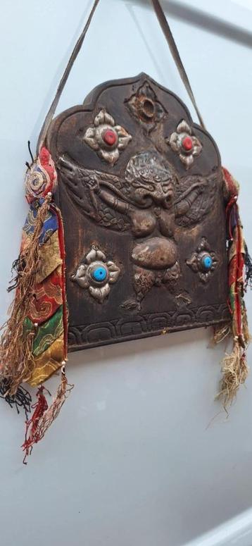 Antieke Tibetaanse Garuda Wandhanger. beschikbaar voor biedingen