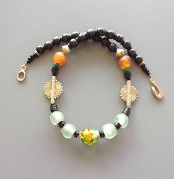 Ketting met Murano Venetiaans glas en Afrikaanse kralen beschikbaar voor biedingen
