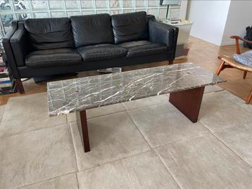 Normann Copenhagen marmeren tafel beschikbaar voor biedingen