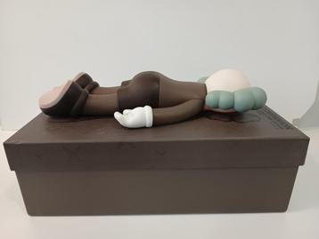 Kaws companion 2022 open edition 65cm doos art toy bearbrick beschikbaar voor biedingen