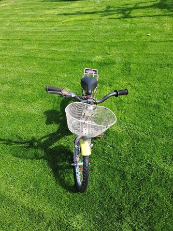 Meisjesfiets beschikbaar voor biedingen