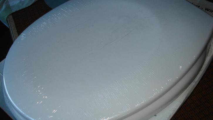 een wc zitting nieuw in verpakking, Doe-het-zelf en Bouw, Sanitair, Nieuw, Ophalen of Verzenden
