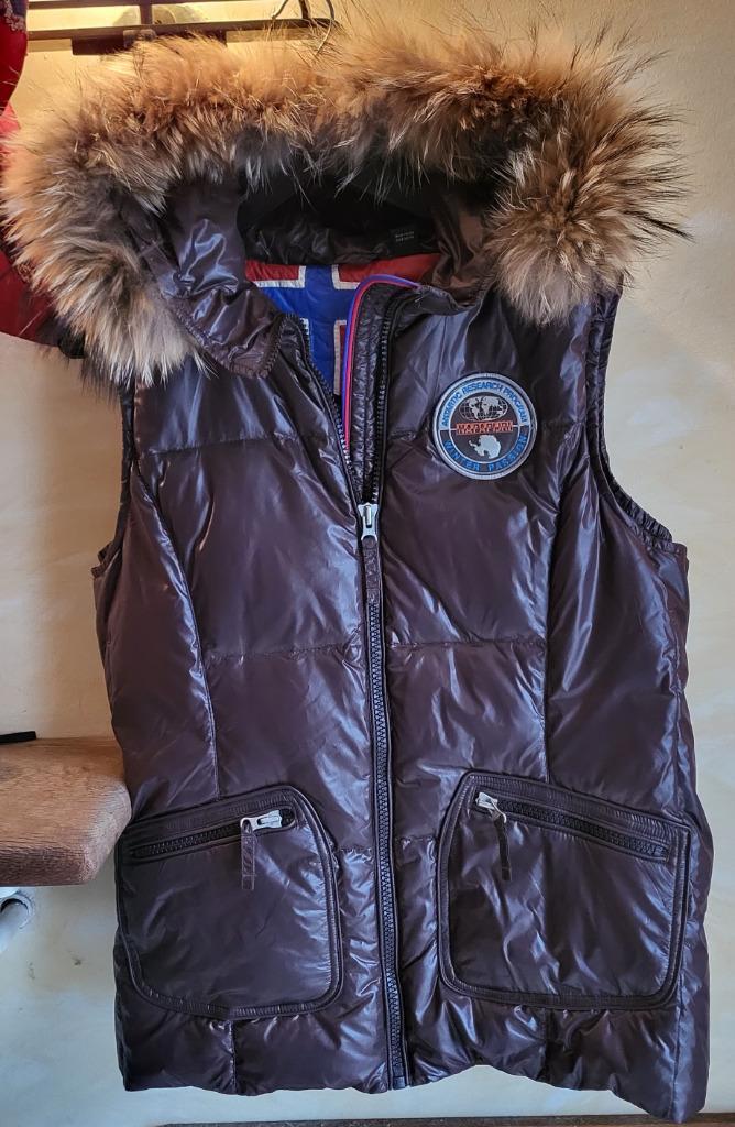 NAPAPIJRI mouwloos donsjack met kap met bontafwerking XL, Kleding | Dames, Jassen | Winter, Zo goed als nieuw, Maat 46/48 (XL) of groter