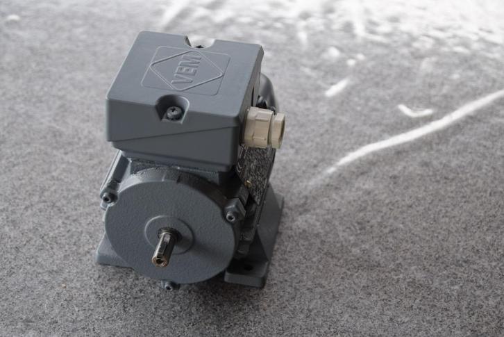 electro motor, Doe-het-zelf en Bouw, Motoren, Nieuw, Ophalen of Verzenden