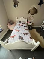 bed 1 persoons met lattenbodem en nachtkastje, Ophalen, 85 tot 100 cm, Zo goed als nieuw, Lattenbodem