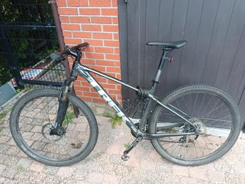 Trek Marlin 5 Large beschikbaar voor biedingen