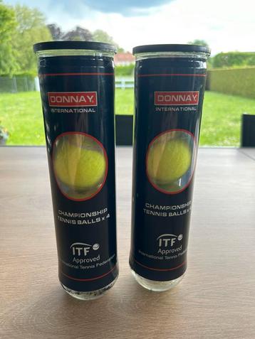 2 tubes de balles de tennis neufs