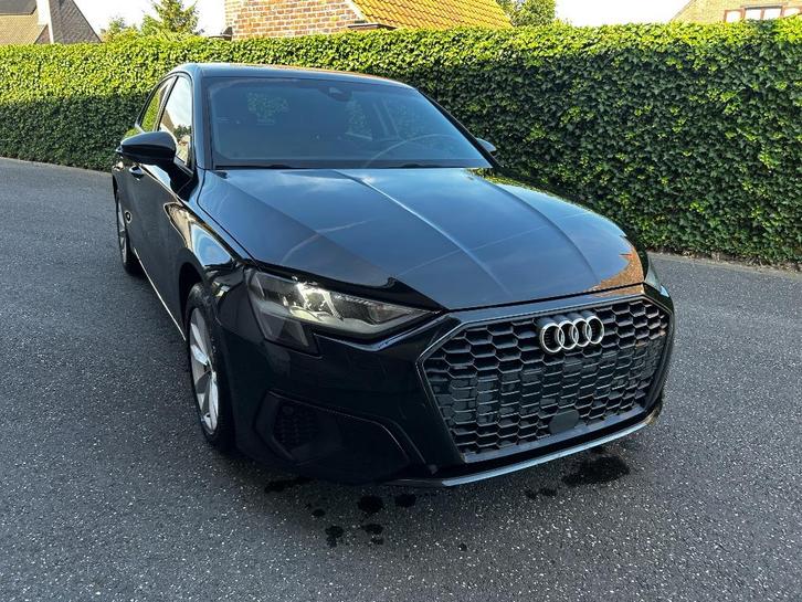 AUDI A3  30 TFSI * NIEUW MODEL * VIRTUAL COCPIT * GARANTIE *, Auto's, Audi, Particulier, A3, ABS, Airbags, Airconditioning, Android Auto