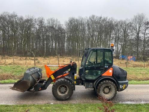 Komatsu Shovel WAC100, Zakelijke goederen, Machines en Bouw | Kranen en Graafmachines, Graafmachine, Ophalen