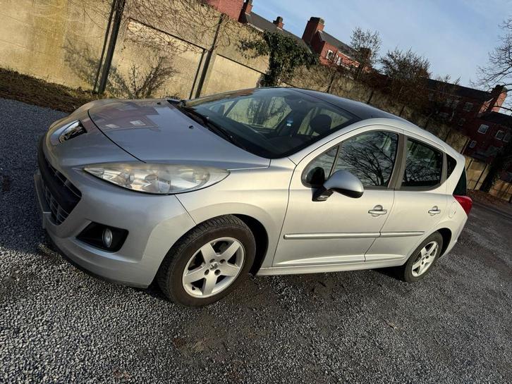 Peugeot 207 bj 2011/1.4 benzine 132000km, Auto's, Peugeot, Particulier, Benzine, Handgeschakeld, Ophalen