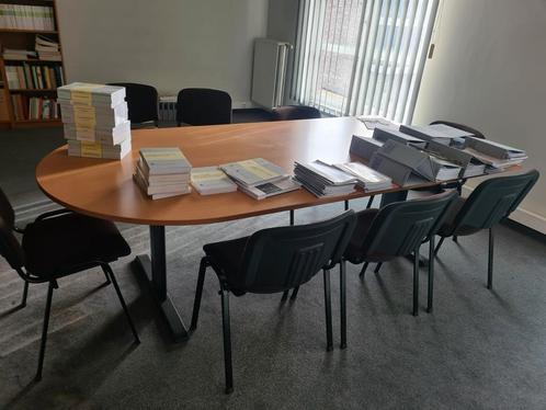 ovalen vergadertafel, Zakelijke goederen, Kantoor en Winkelinrichting | Kantoormeubilair en Inrichting, Tafel, Ophalen